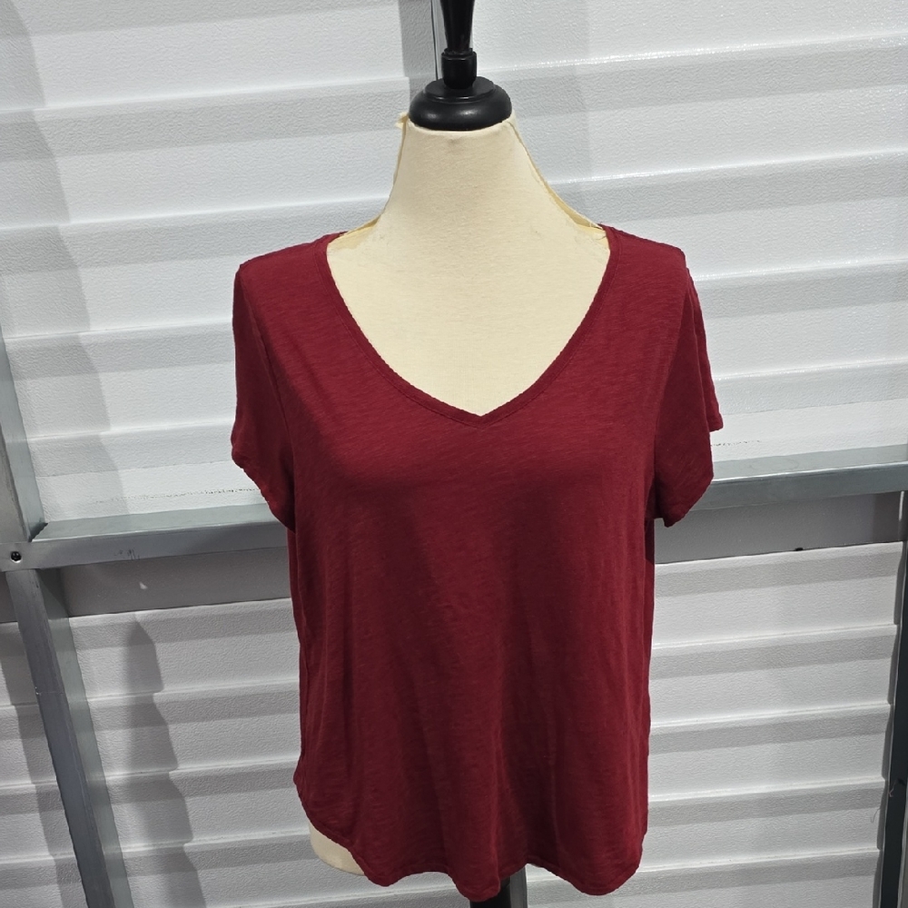Sonoma Women's V-Neck Short Sleeve Maroon Tee‎ Size PXL